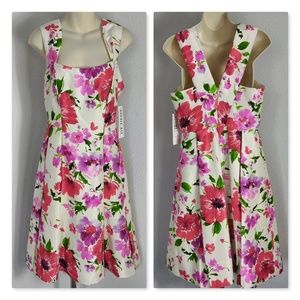🌼Robbie Bee Floral Size 8 Vintage Inspired NWT